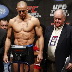 Georges St-Pierre at UFC 124 weigh-ins