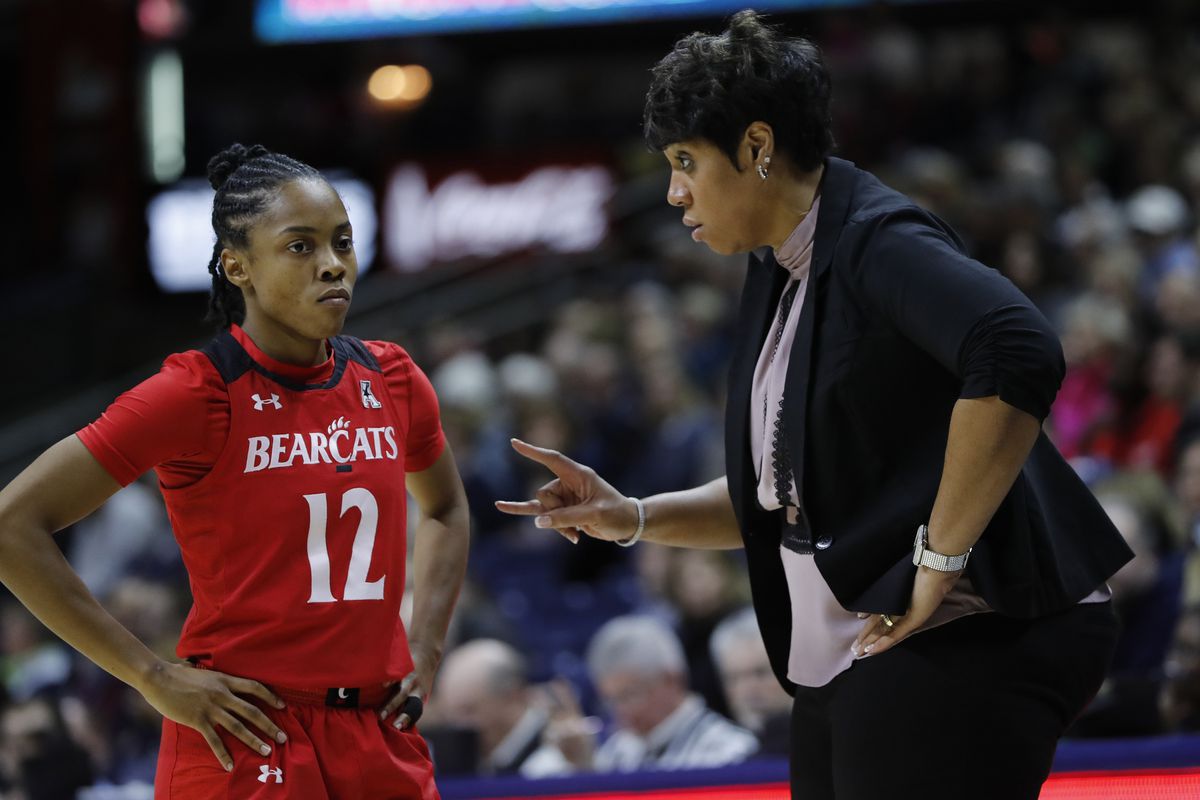NCAA Womens Basketball: Cincinnati at Connecticut