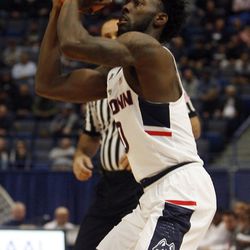 UConn's Antwoine Anderson (0) during the Monmouth Hawks vs UConn Huskies men's college basketball game at the XL Center in Hartford, CT on December 2, 2017.