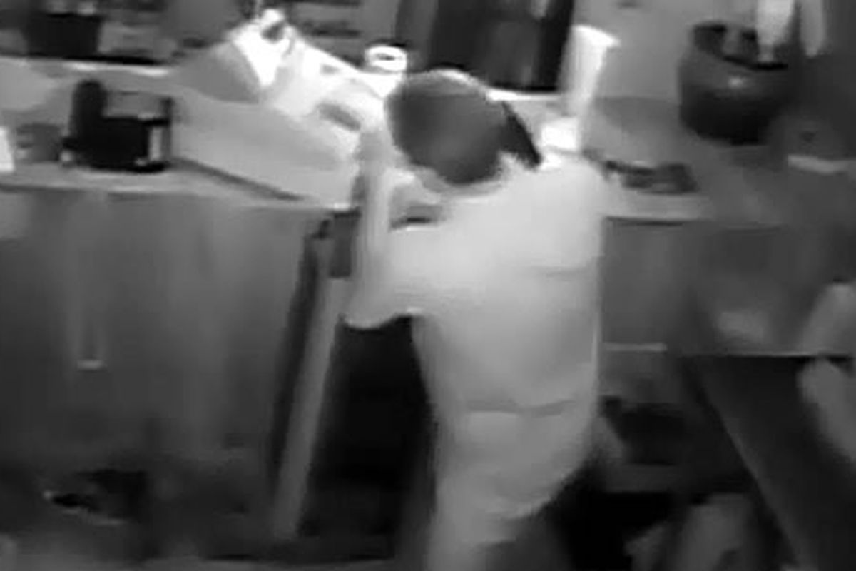 Here is Philly's least-skilled burglar at King of Wings 