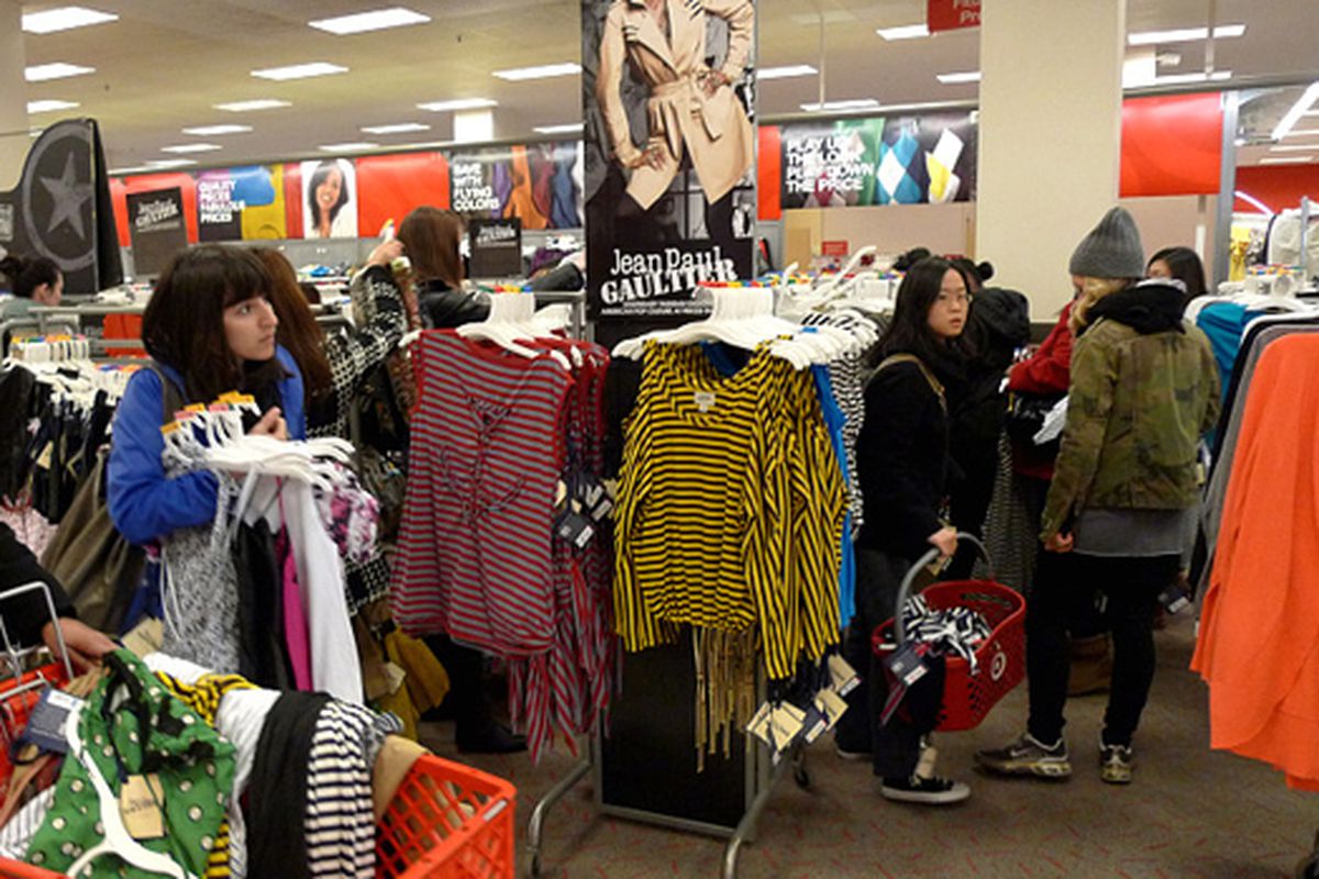 JPG madness, all over the country. Image via <a href="http://www.nbcnewyork.com/blogs/the-thread/THREAD-Shoppers-Turn-Out-for-Jean-Paul-Gaultier-for-Targets-Weekend-Launch-86752117.html">the Thread</a>.