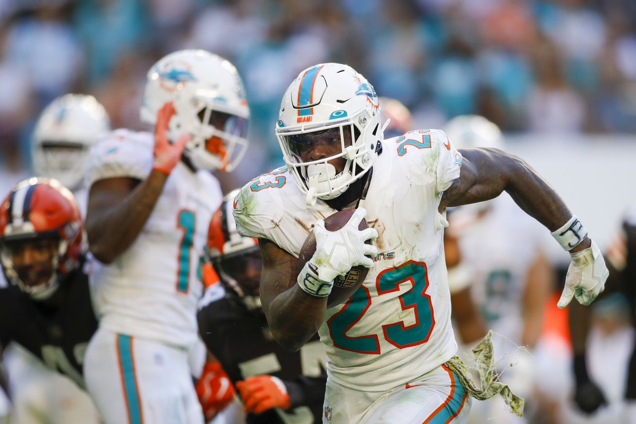 The Splash Zone 3/29/23: Why Dolphins brought back their running backs