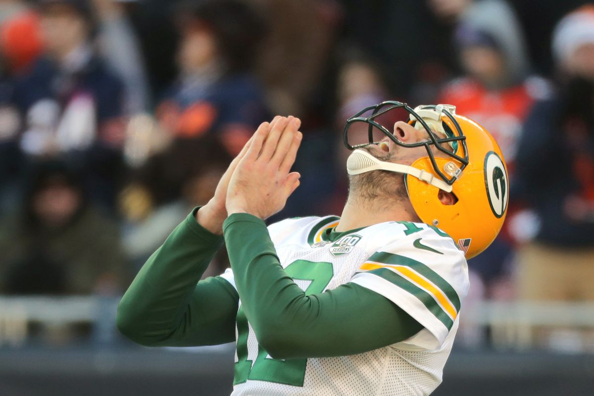 Green Bay Packers QB Aaron Rodgers reacts after throwing an incomplete pass against the Chicago Bears, Dec. 16, 2018.