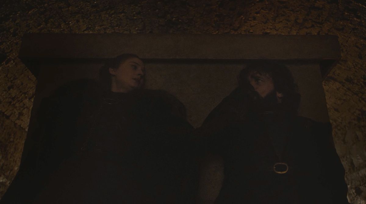 Game of Thrones S08E03 Tyrion Sansa kiss 