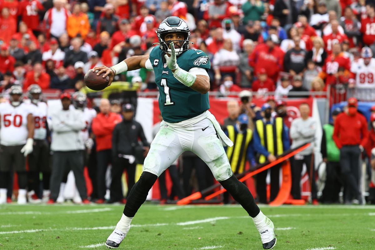 Philadelphia Eagles quarterback Jalen Hurts (1) throws the ball against the Tampa Bay Buccaneers during the second half in a NFC Wild Card playoff football game at Raymond James Stadium.