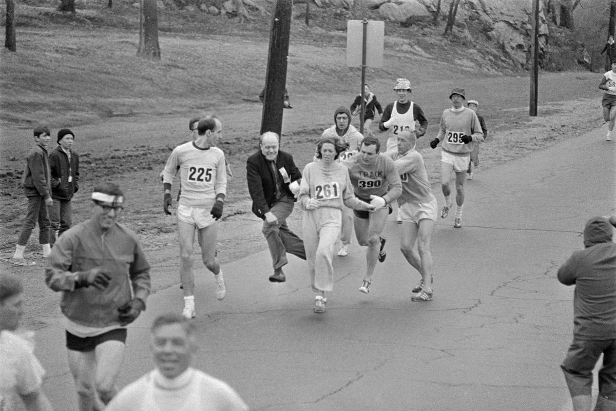 Marathon Director Bill Cloney Trying to Stop Female Runner