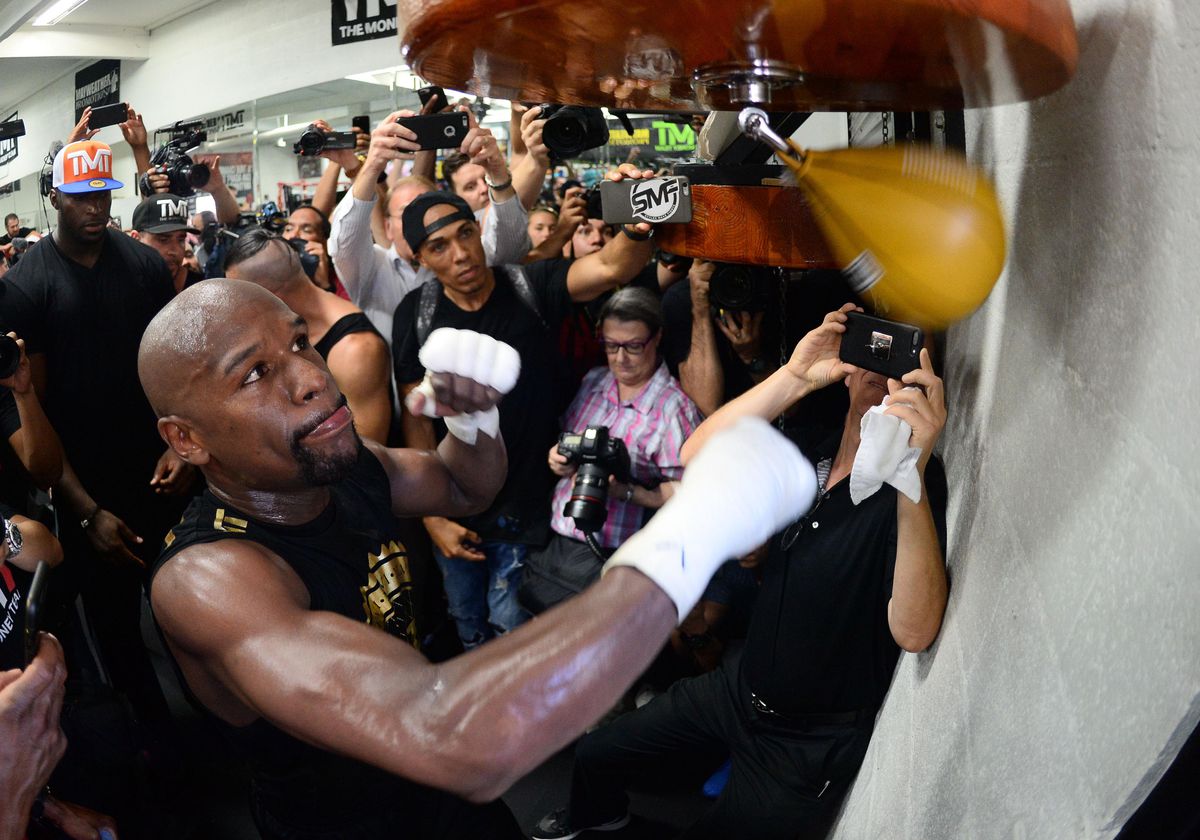 Boxing: Mayweather Media Workout