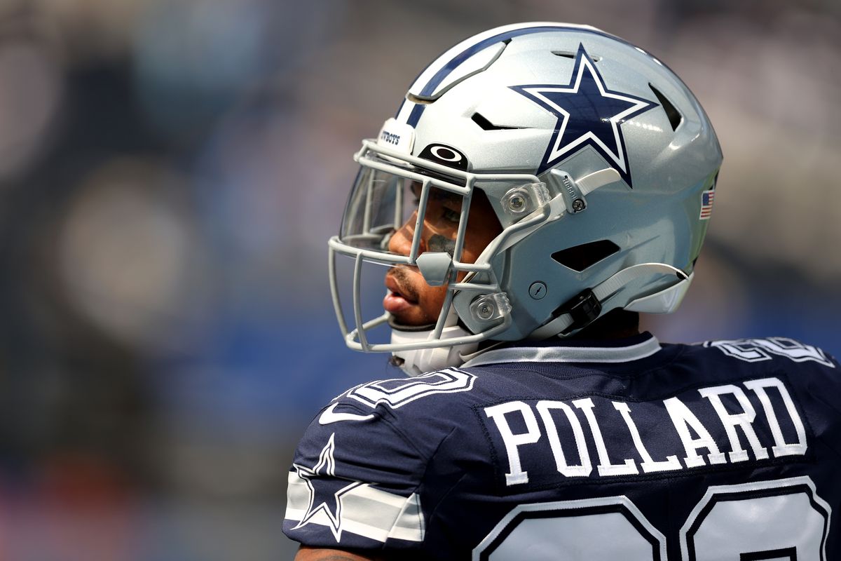 Running back Tony Pollard (20) of the Dallas Cowboys during pregame warm-ups before the game against the Los Angeles Chargers at SoFi Stadium on September 19, 2021 in Inglewood, California.