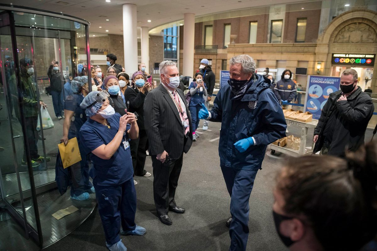 Mayor Bill de Blasio visits Bellevue Hospital workers during the coronavirus outbreak, April 10, 2020.