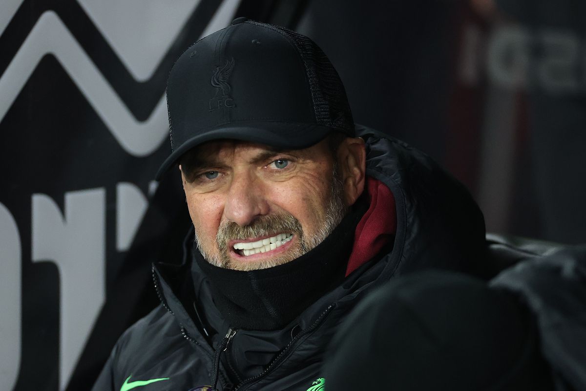 Jürgen Klopp, the Liverpool manager looks on during the Premier League match between Sheffield United and Liverpool FC at Bramall Lane on December 06, 2023 in Sheffield, England.