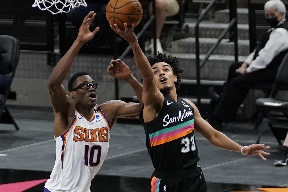 NBA: Phoenix Suns at San Antonio Spurs