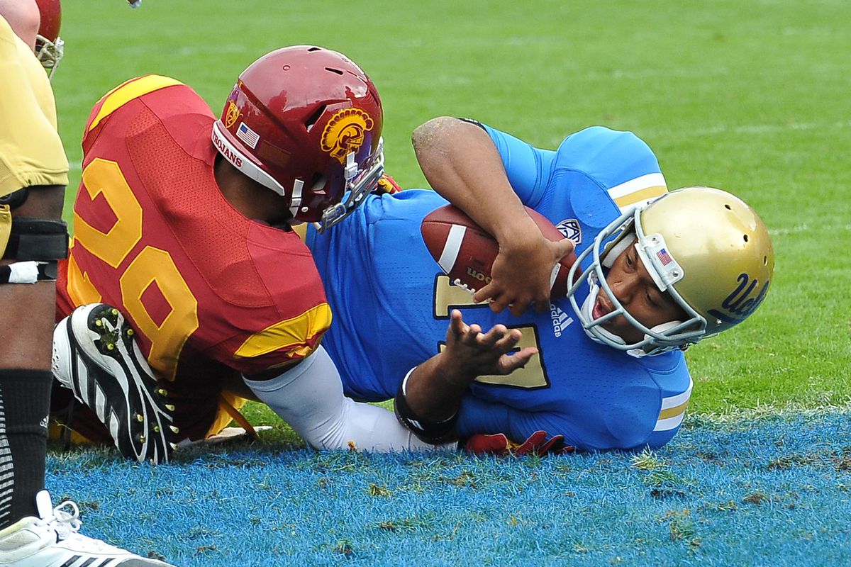 Brett Hundley will look to become the second UCLA QB to ever win three games against USC.