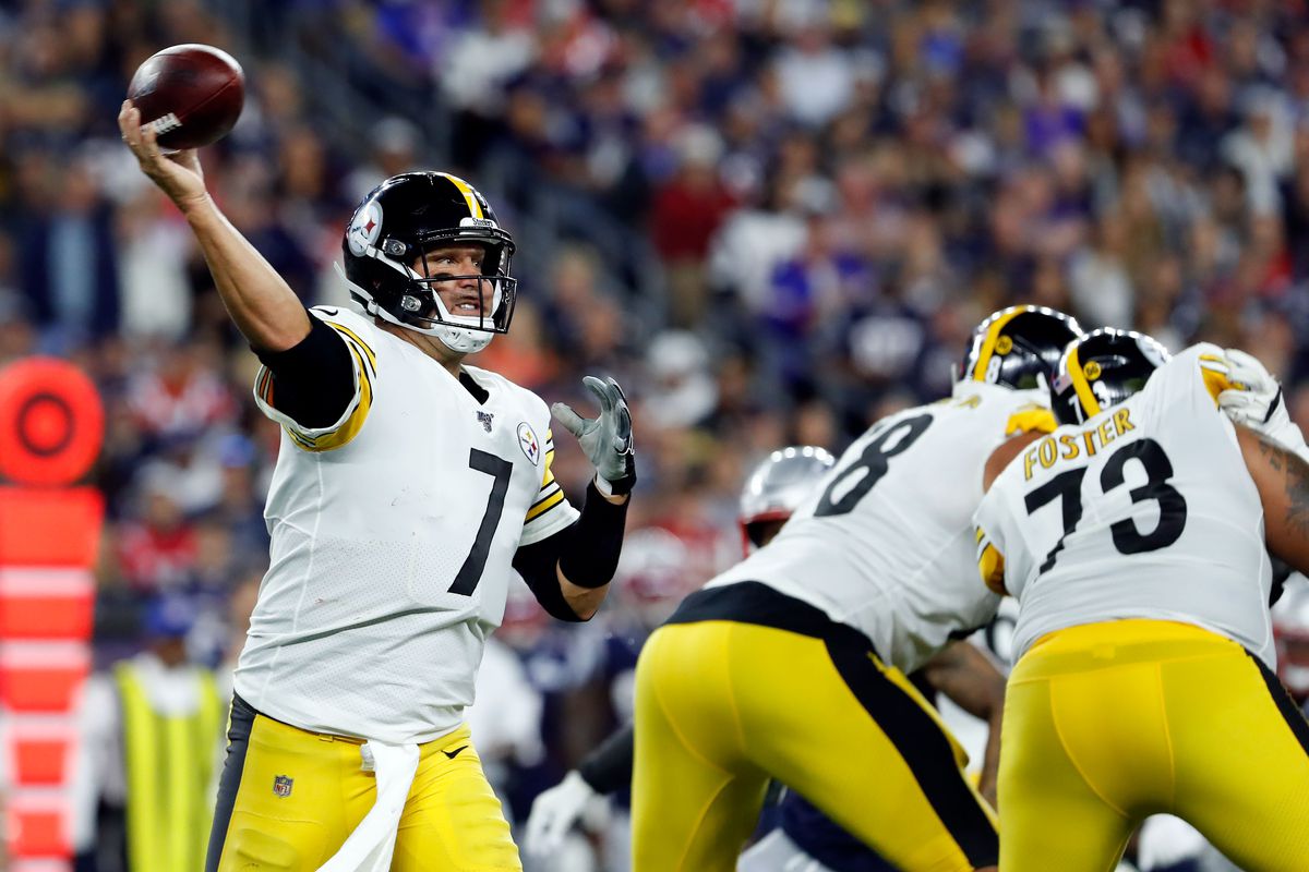 Pittsburgh Steelers quarterback Ben Roethlisberger passes the ball against the New England Patriots during the second half at Gillette Stadium in Week 1.
