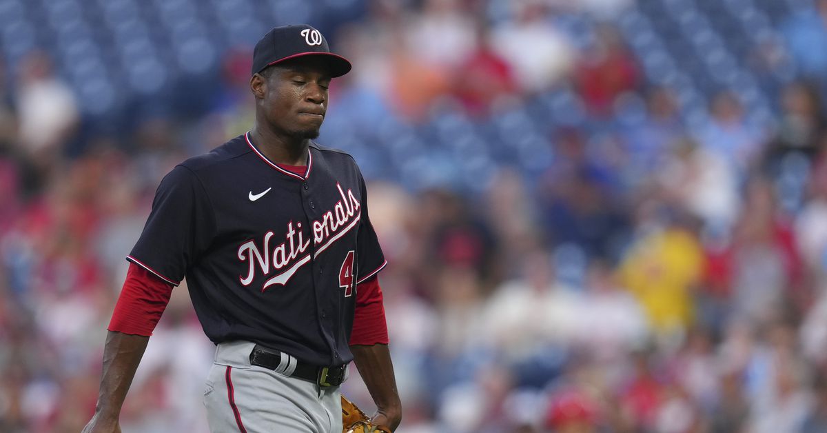 Washington Nationals avoid getting no-hit, but lose 7-2 to Philadelphia Phillies in Citizens Bank…