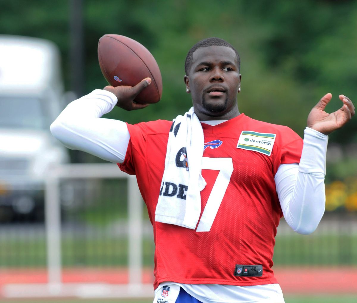 Cardale Jones throws a warm up pass in training camp.