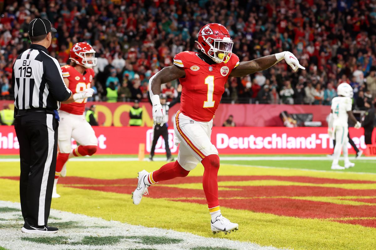 NFL playoff picture, Week 9: What Chiefs win over Dolphins means for AFC  standings, No. 1 seed - DraftKings Network