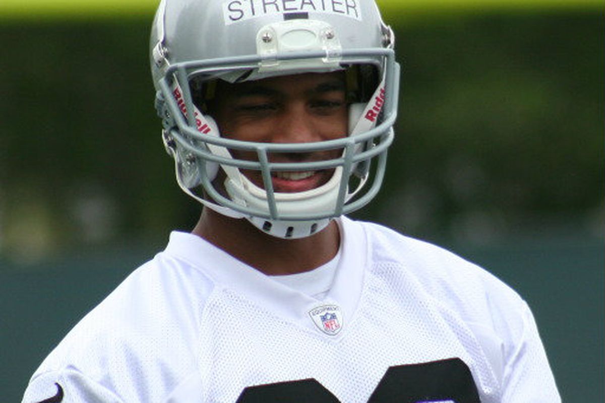 Oakland Raiders wide receiver Rod Streater at OTA's 2012 (photo by Levi Damien)
