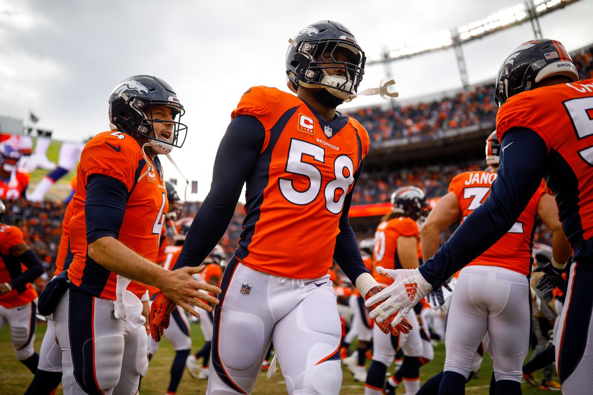 Outside linebacker Von Miller of the Denver Broncos runs onto the field during player introductions before a game against the Los Angeles Chargers at Broncos Stadium at Mile High on December 30, 2018 in Denver, Colorado.