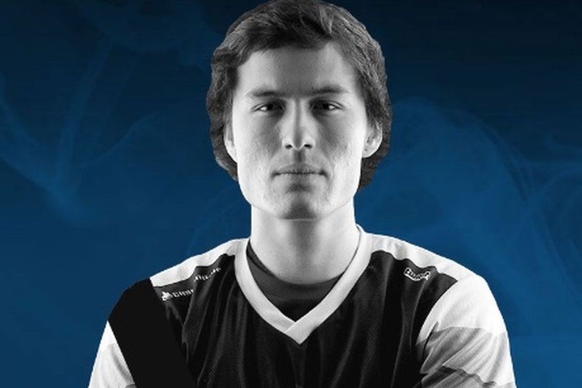 Phillip "Phizzurp" Klemenov in a publicity photo from H2K-Gaming.