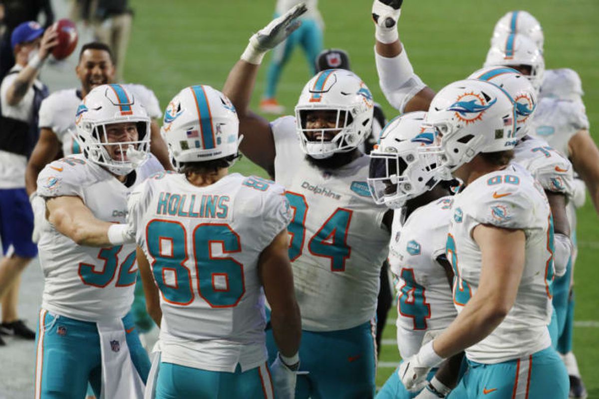 chargers dolphins 2020