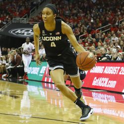 The UConn Huskies take on the Louisville Cardinals in a women’s college basketball game at the KFC Yum! Center on January 31, 2019.