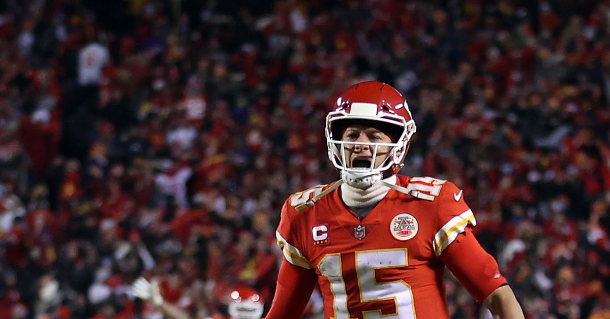 ESPYS award pits the Chiefs against the Jayhawks