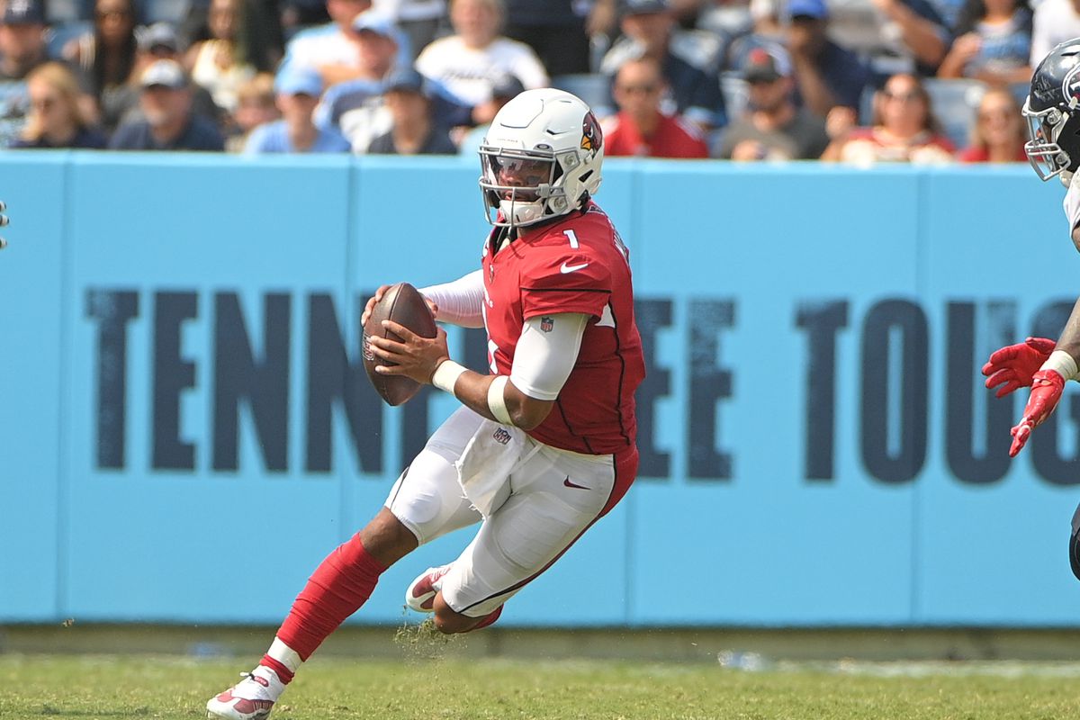 Arizona Cardinals quarterback Kyler Murray (1) runs with the ball against the Tennessee Titans during the second half at Nissan Stadium.