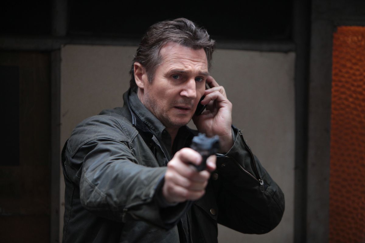 Liam Neeson with gun 2000w