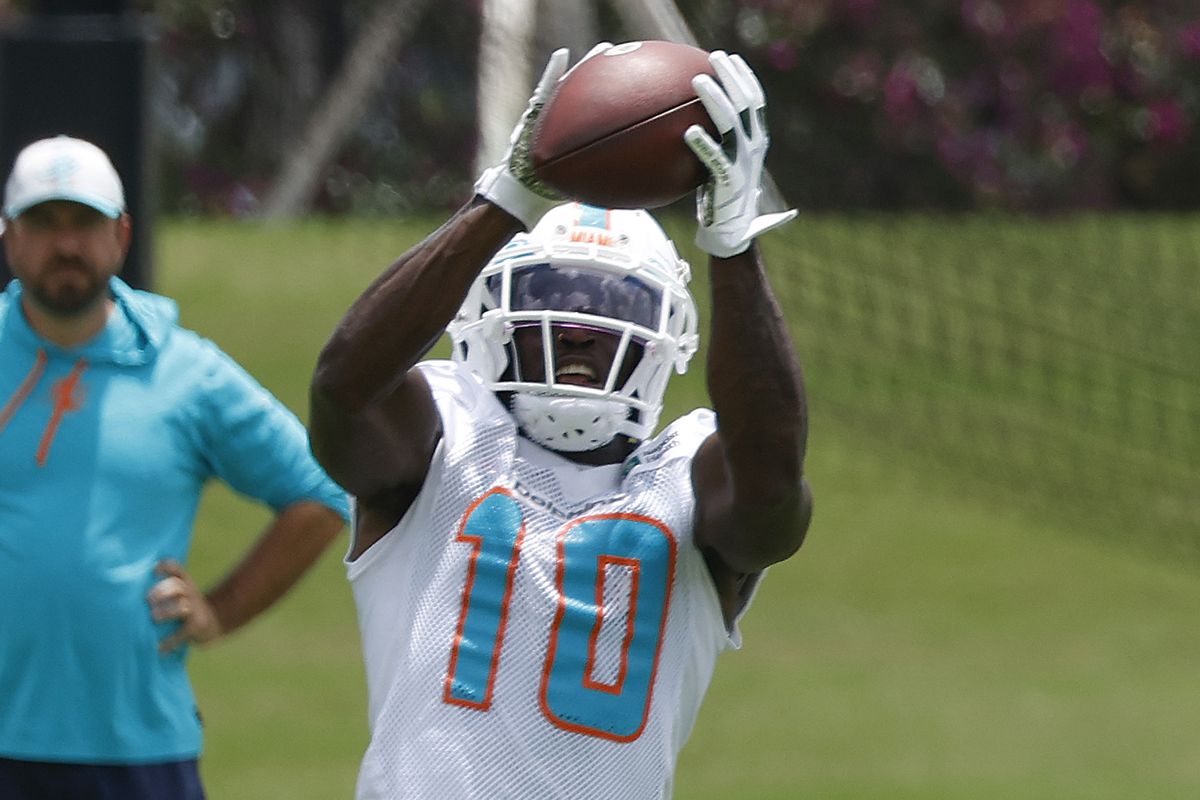 is tyreek hill on the dolphins