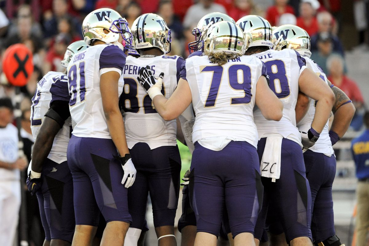 It's hunker down time for the disappointing Washington Huskies