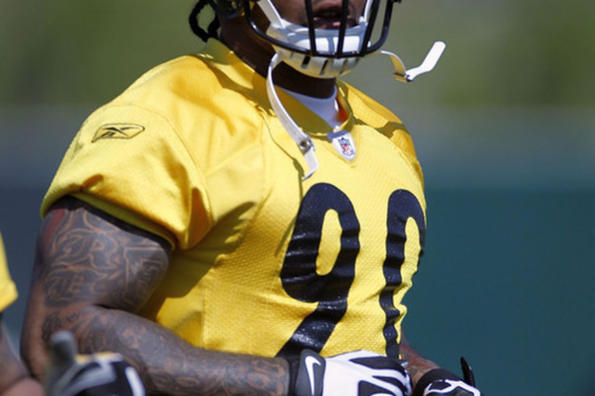 PITTSBURGH - APRIL 30: Thaddeus Gibson #90 of the Pittsburgh Steelers gets ready to run a drill during mini camp at the Pittsburgh Steelers Training Facility on April 30, 2010 in Pittsburgh, Pennsylvania.  (Photo by Gregory Shamus/Getty Images)