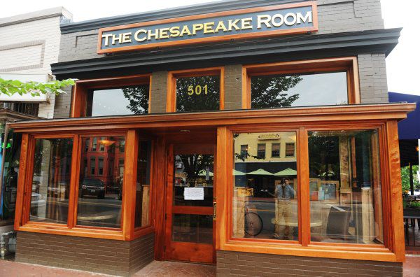 The Chesapeake Room [Photo: <a href="https://www.facebook.com/ChesapeakeRoom/photos/pb.100788369998907.-2207520000.1438608285./132532883491122/?type=3&theater">Facebook</a>.
