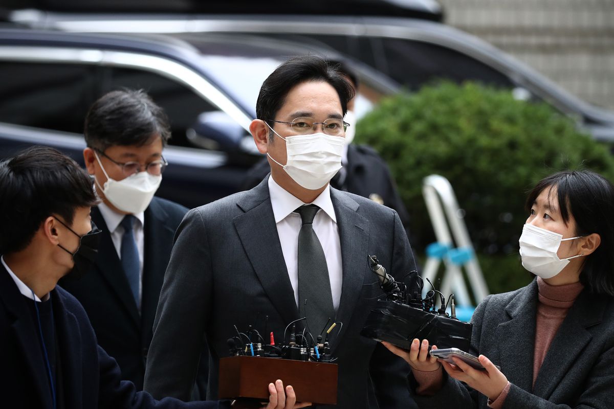 Samsung Heir Jay Y. Lee Appears At Court For Corruption Retrial
