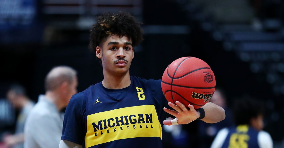 It sounds like Jordan Poole is staying in the NBA Draft, according to a