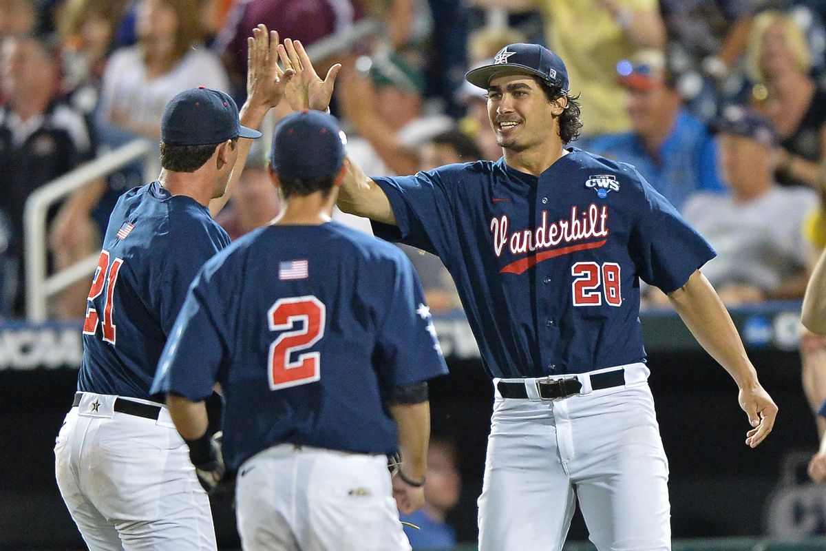 College World Series - Vanderbilt v Virginia - Game One