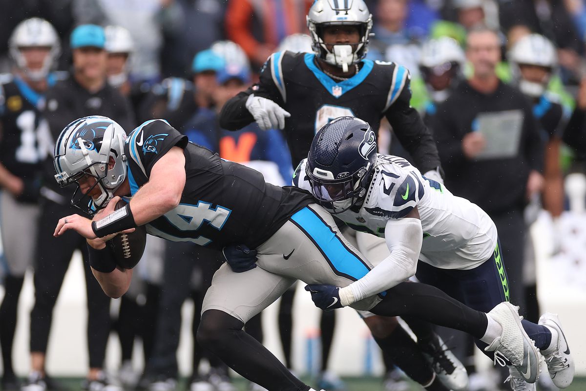 Panthers 27, Seahawks 37: Panthers struggle with penalties in their third  straight loss - Cat Scratch Reader