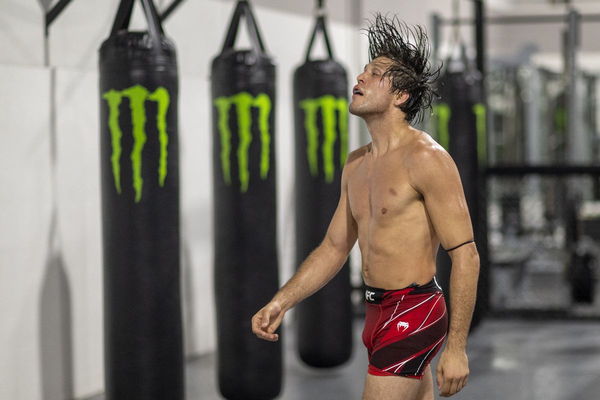 UFC featherweight Brian Ortega training at the Huntington Beach Ultimate Training Center, Friday, Sept. 17, 2021. Ortega will face UFC champion Alexander Volkanovski at UFC 266 on Sept. 25 in Las Vegas for the title