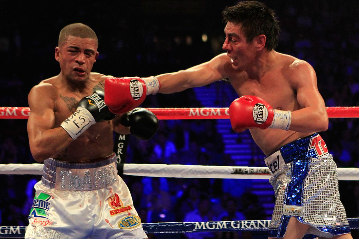 Jorge Arce is a heavy favorite tonight in Mexico. (Photo by Chris Trotman/Getty Images)