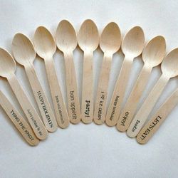 "<a href="http://pinterest.com/pin/492649929555353/">Customized spoons for Rip's birthday!</a>"