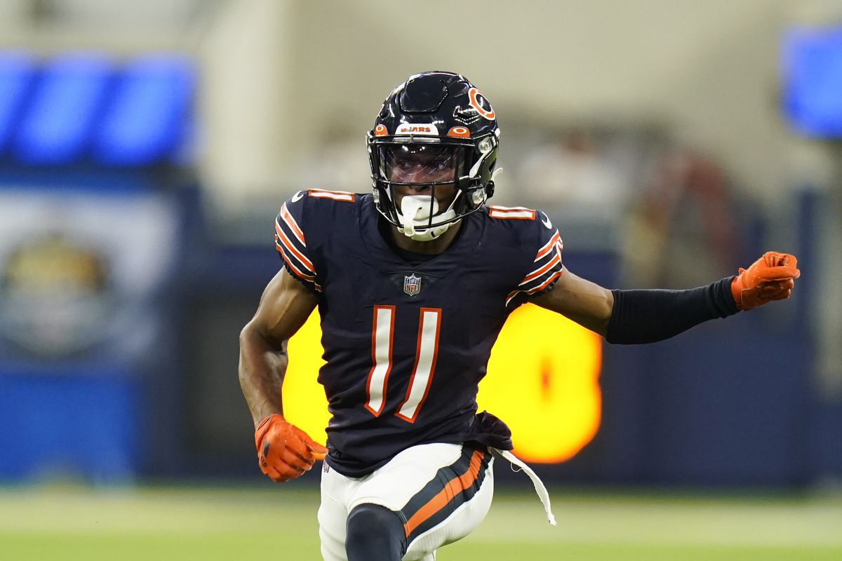 Bears' Darnell Mooney: WRs must adjust to Justin Fields' throws vs. Andy  Dalton's - Chicago Sun-Times