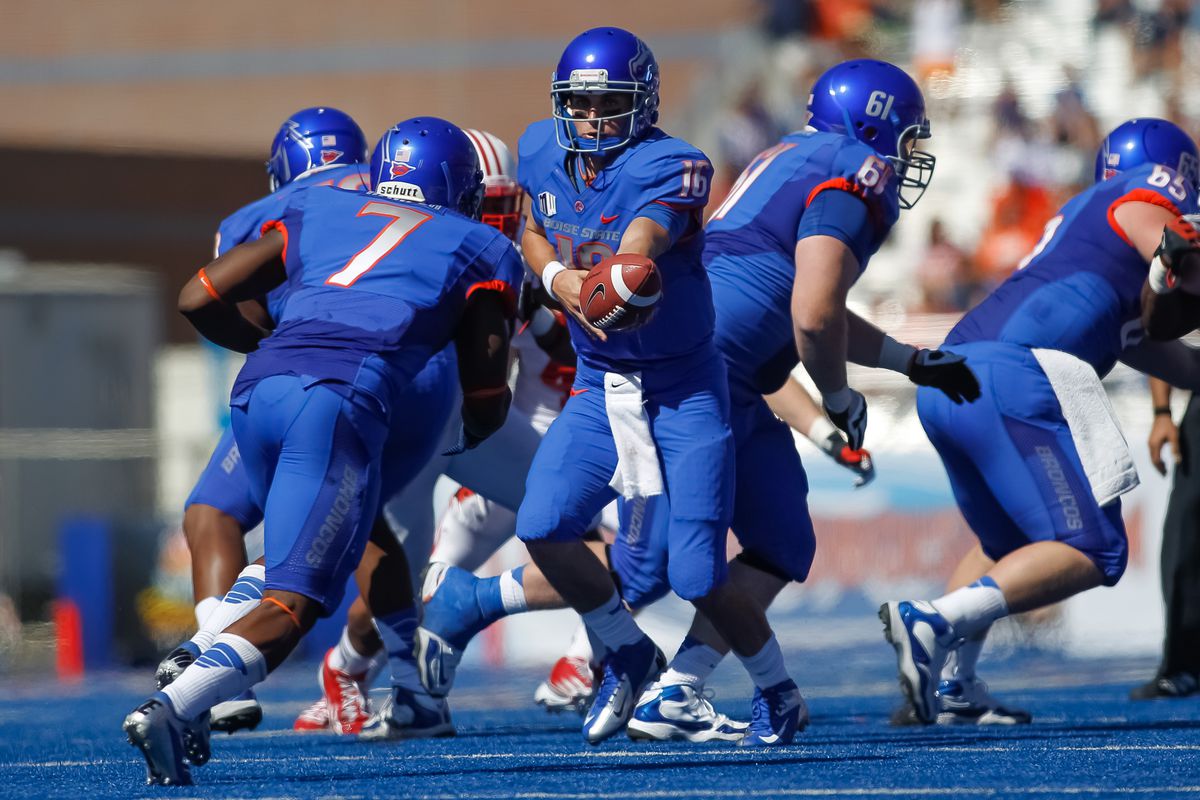 BOISE, ID - SEPTEMBER 15:  Joe Southwick #16 of the Boise State Broncos hands off the ball during the game against the Miami University RedHawks at Bronco Stadium on September 15, 2012 in Boise, Idaho.  (Photo by Otto Kitsinger III/Getty Images)