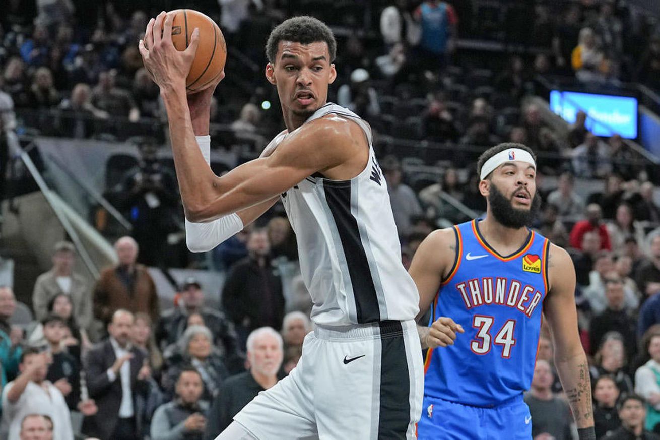 Spurs’ magical fourth-quarter run secures win over Thunder