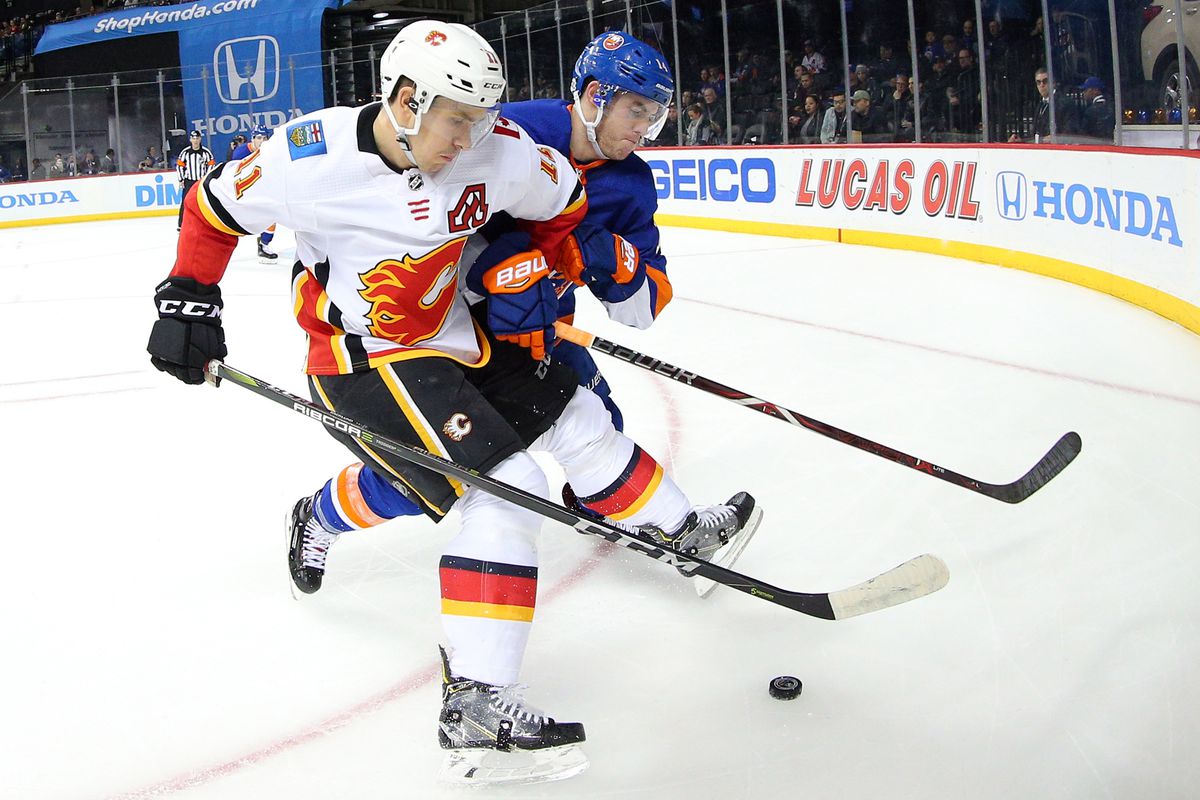 NHL: Calgary Flames at New York Islanders