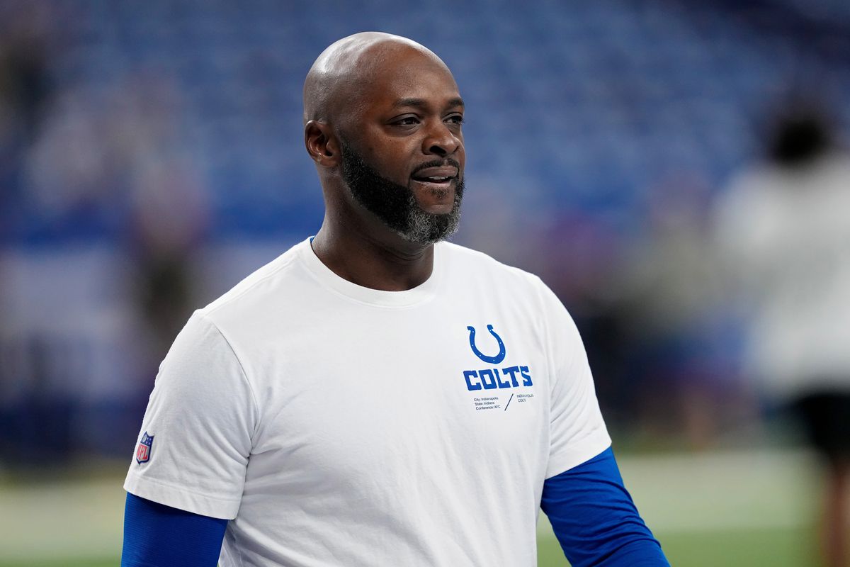 Colts WRs Coach Reggie Wayne Hopes to Return in Current Role for 2023  Campaign - Stampede Blue