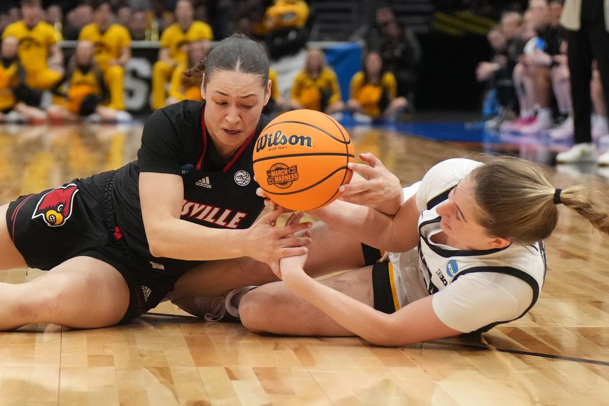 NCAA Womens Basketball: NCAA Tournament Seattle Regional-Louisville vs Iowa