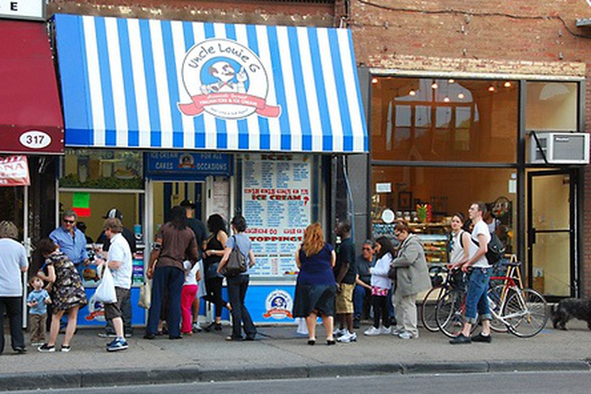 Line Outside Uncle Louie G's Italian Ice in Park Slope 