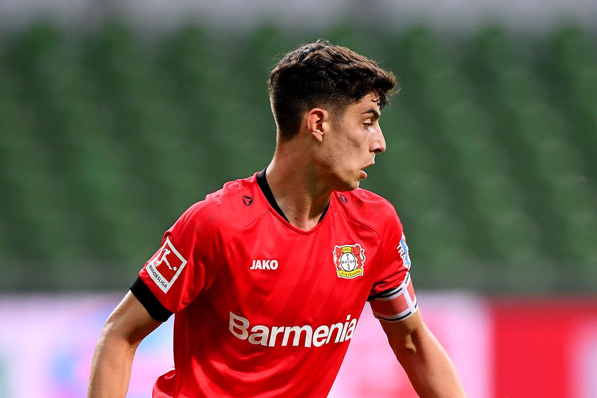 Kai Havertz of Leverkusen runs with the ball during the Bundesliga match between SV Werder Bremen and Bayer 04 Leverkusen at Wohninvest Weserstadion on May 18, 2020 in Bremen, Germany. The Bundesliga and Second Bundesliga is the first professional league to resume the season after the nationwide lockdown due to the ongoing Coronavirus (COVID-19) pandemic. All matches until the end of the season will be played behind closed doors.