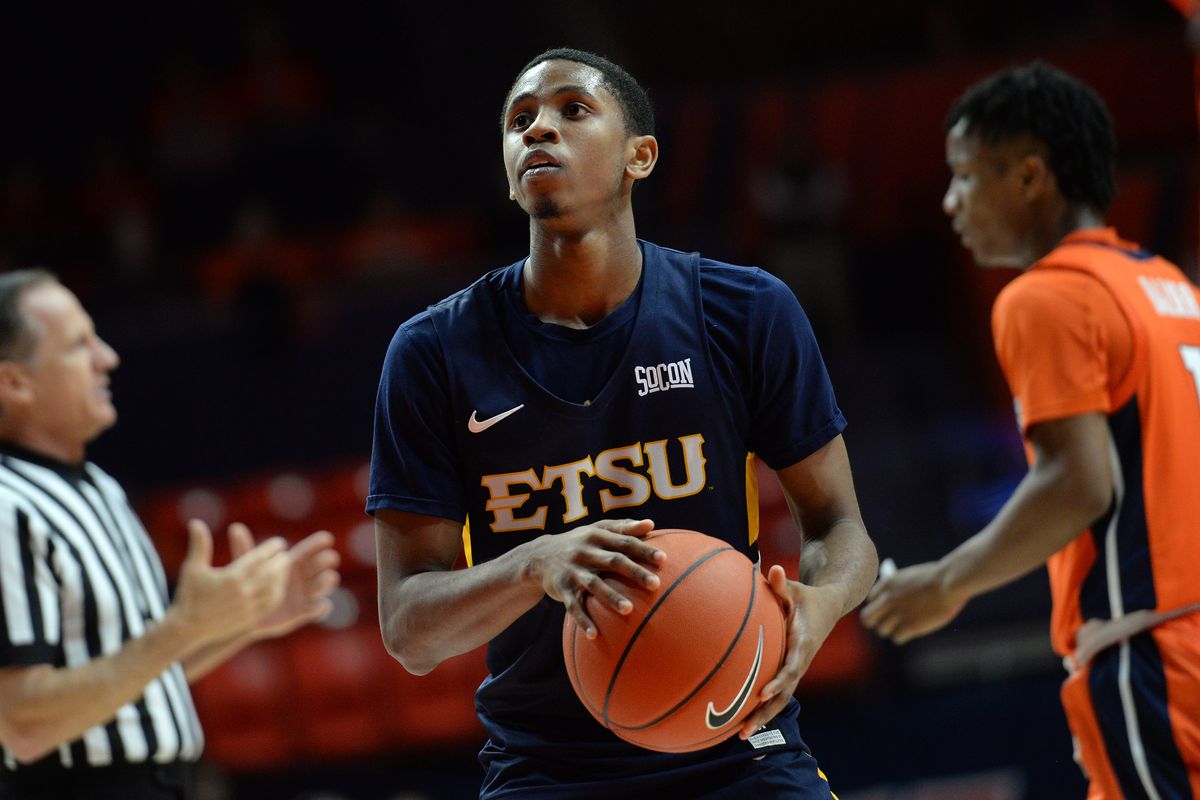 COLLEGE BASKETBALL: DEC 15 East Tennessee State at Illinois