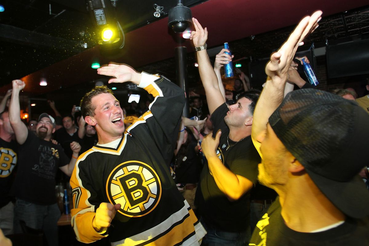 I just want hockey to come back, so I can bro-high five people like this.