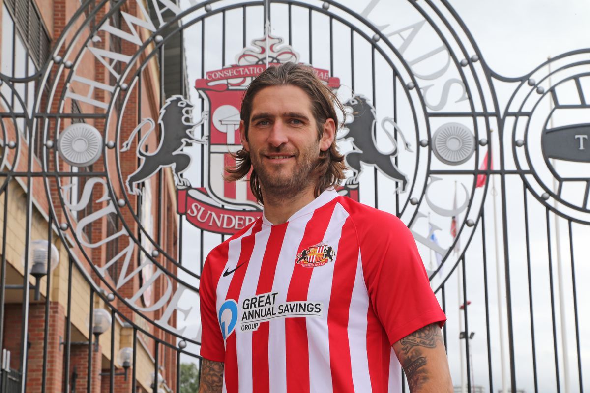 Sunderland Unveil New Signing Danny Graham